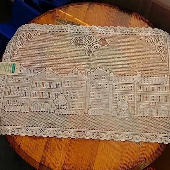 Great Bay Lace Placemat Liechtenstein Made - Rainbow Row - Picture 6 of 8